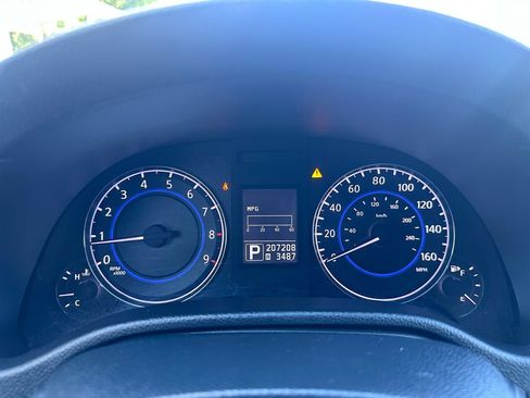 Used 2011 INFINITI G37 x Sedan w/ Premium Pkg AWD/4WD image 21