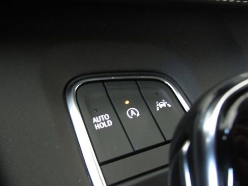 Used 2024 Cadillac Escalade ESV Luxury AWD/4WD image 34