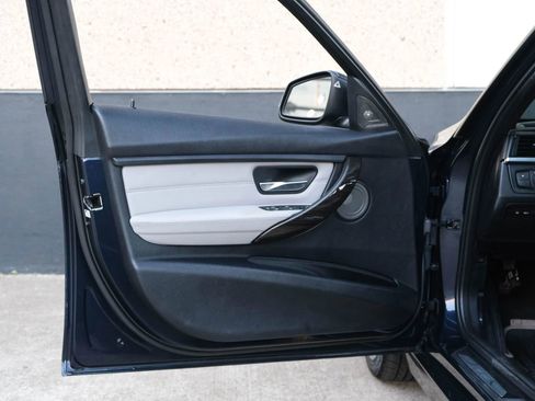 Used 2013 BMW 335i xDrive Sedan image 19