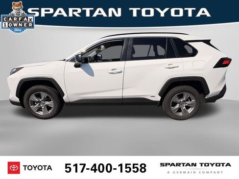 Used 2025 Toyota RAV4 LE AWD/4WD image 3
