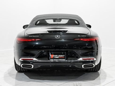 Used 2026 Mercedes-Benz Maybach SL 680 image 10