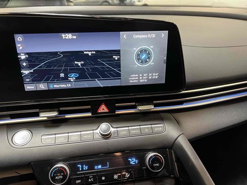 Used 2023 Hyundai Elantra Limited image 6