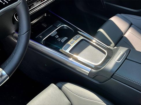 New 2026 Mercedes-Benz GLA 250 4MATIC image 8