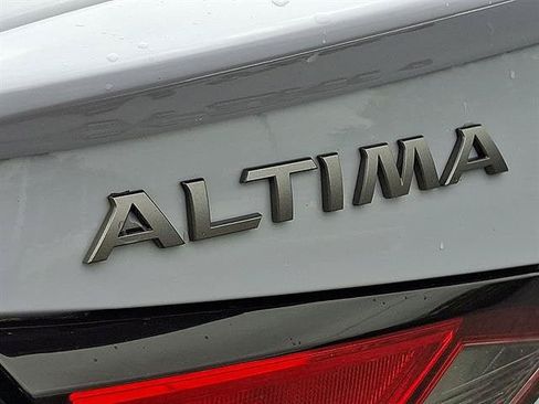 Certified 2023 Nissan Altima 2.5 SR AWD/4WD image 30