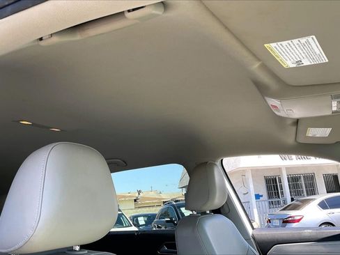 Used 2018 Volkswagen Atlas SE FWD image 22