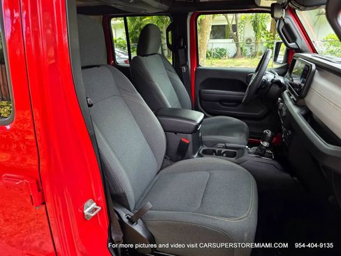 Used 2024 Jeep Wrangler Unlimited w/ Convenience Group AWD/4WD image 48