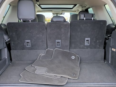 Used 2025 Lincoln Navigator Reserve AWD/4WD image 30