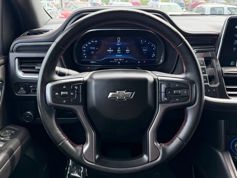 Used 2024 Chevrolet Suburban RST image 17