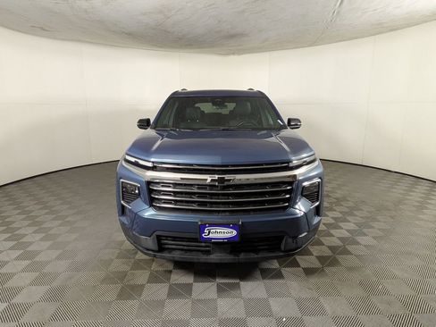 Certified 2025 Chevrolet Traverse LT AWD/4WD image 2