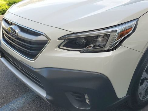 Used 2020 Subaru Outback Limited AWD/4WD image 10