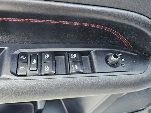 Used 2024 Jeep Compass Trailhawk AWD/4WD image 17
