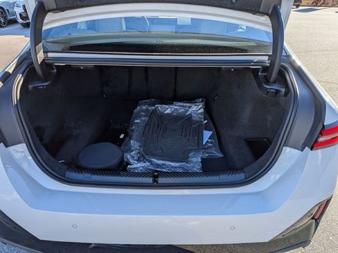 New 2026 BMW 530i xDrive w/ M Sport Package image 32