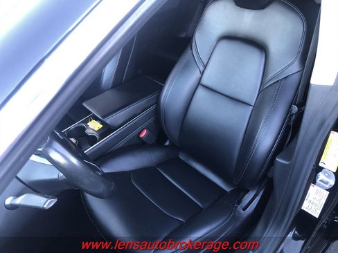 Used 2018 Tesla Model 3 Mid Range image 12