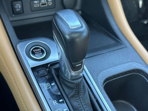 Used 2025 Nissan Sentra SV w/ SV Premium Package image 27