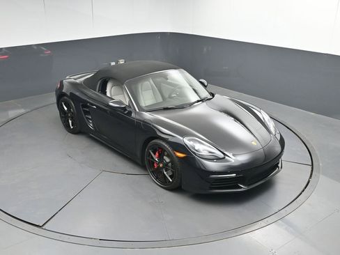 Certified 2025 Porsche 718 Boxster S RWD image 40