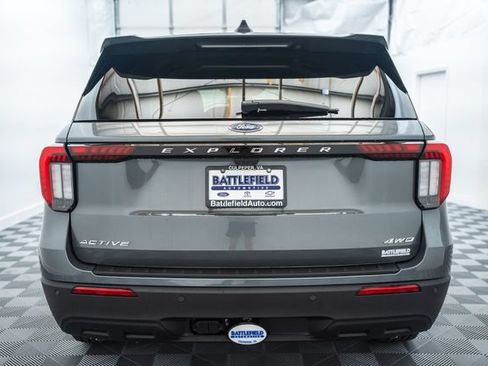 New 2026 Ford Explorer Active AWD/4WD image 7
