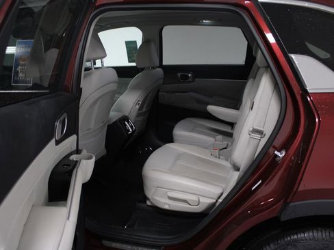 Used 2024 Kia Sorento SX image 24