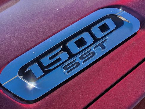 Used 2025 RAM 1500 Laramie w/ Laramie Southwest Edition image 11