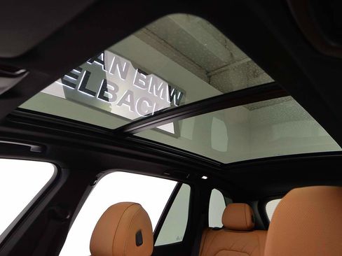 Used 2023 BMW X5 xDrive40i w/ M Sport Package image 7