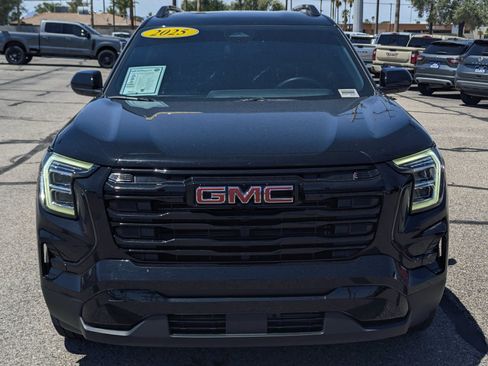 Used 2025 GMC Terrain Elevation w/ Elevation Premium Package AWD/4WD image 6