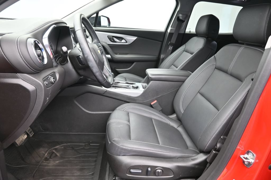 Used 2024 Chevrolet Blazer LT w/ Midnight/Sport Edition FWD image 18