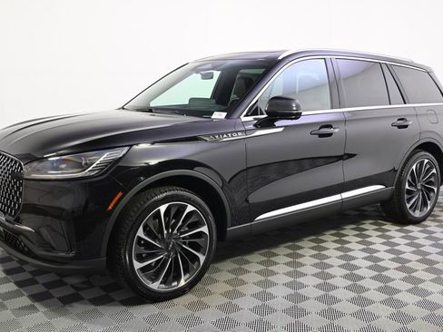 New 2026 Lincoln Aviator Reserve AWD/4WD image 2