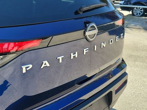 Used 2025 Nissan Pathfinder SV AWD/4WD image 6