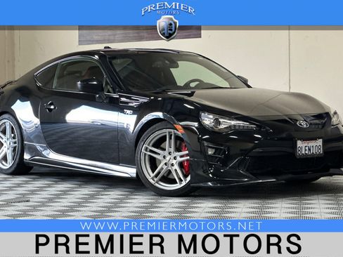 Used 2019 Toyota 86 image 1
