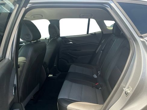 Used 2024 Chevrolet Trax LT w/ Driver Confidence Package FWD image 21