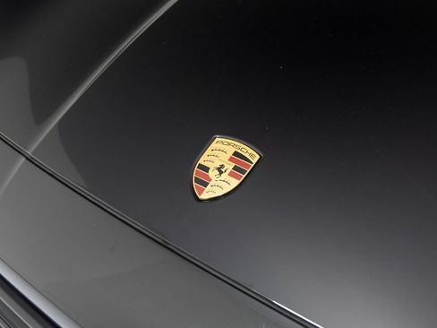 Certified 2026 Porsche Cayenne Coupe AWD/4WD image 40