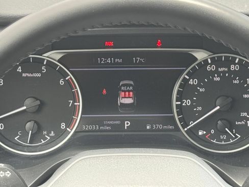 Used 2025 Nissan Rogue SV FWD image 42