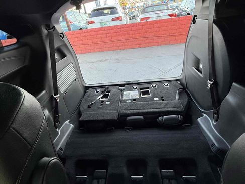 Used 2025 Toyota Sienna Platinum image 69