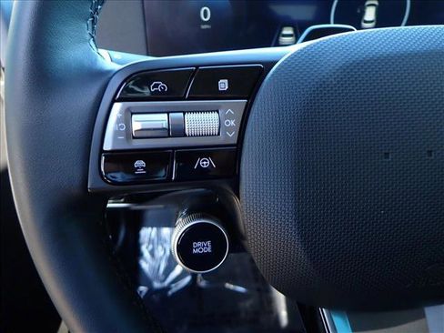 Used 2025 Hyundai Ioniq 5 SEL image 16