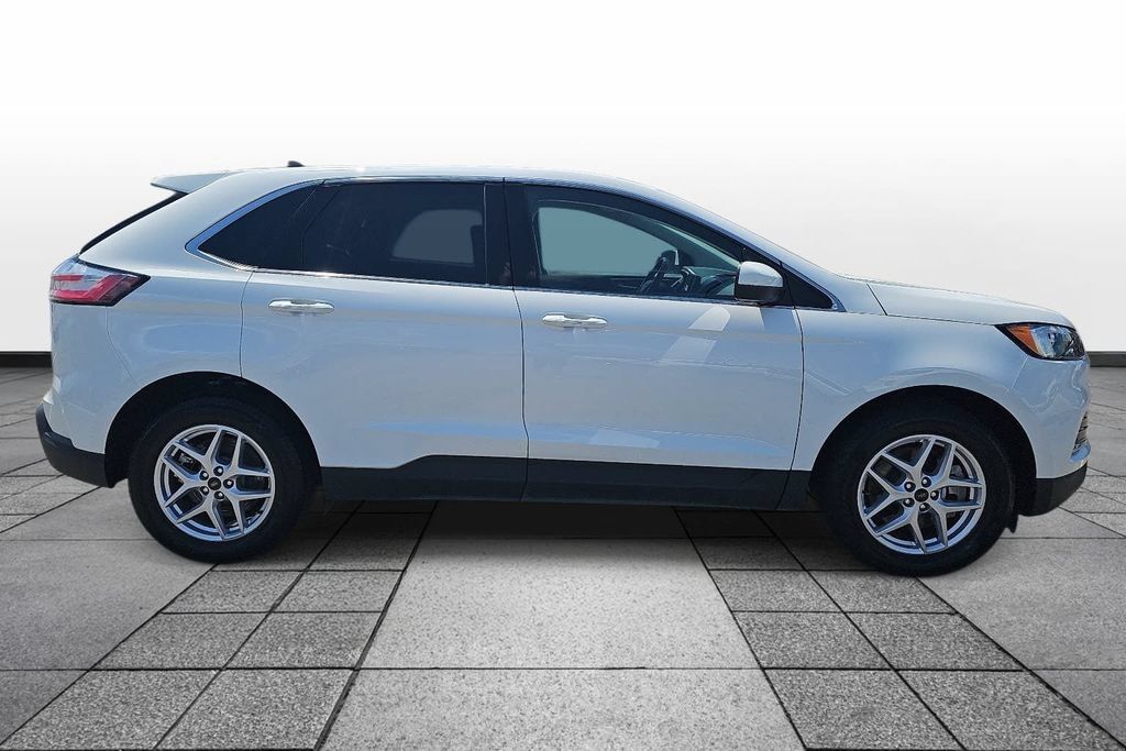 Used 2024 Ford Edge SEL AWD/4WD image 4