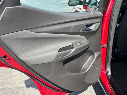 Used 2022 Chevrolet Bolt EUV LT FWD image 16