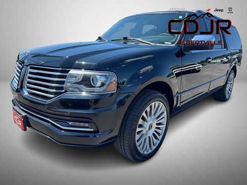 Used 2017 Lincoln Navigator L Reserve image 1