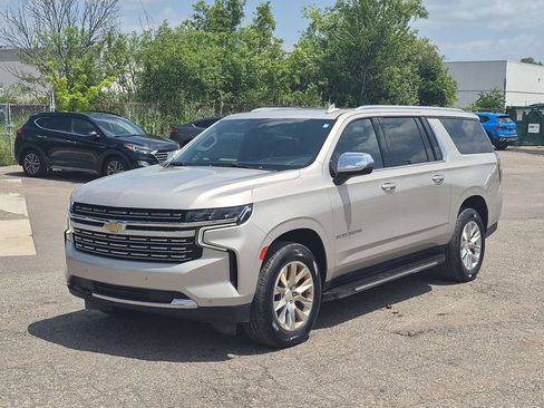 Certified 2021 Chevrolet Suburban Premier w/ Premium Package AWD/4WD image 1