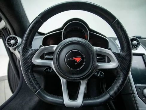 Used 2012 McLaren MP4-12C Coupe RWD image 17