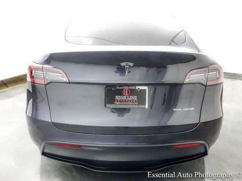 Used 2024 Tesla Model Y Long Range AWD/4WD image 7