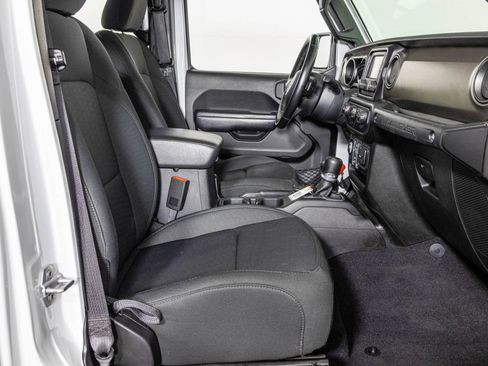 Used 2020 Jeep Wrangler Unlimited Sport S AWD/4WD image 43