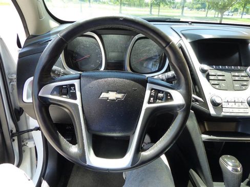 Used 2017 Chevrolet Equinox LT w/ Convenience Package FWD image 23