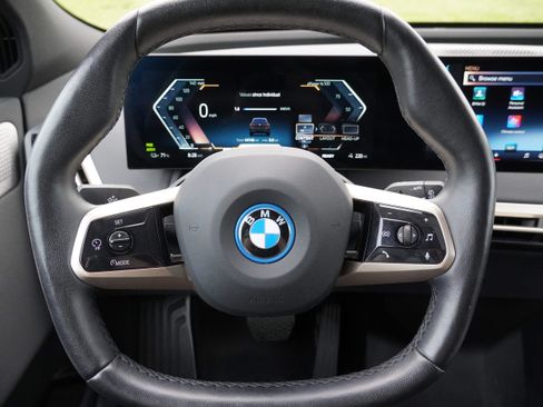 Certified 2024 BMW iX xDrive50 w/ Premium Package AWD/4WD image 19