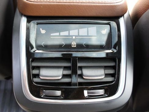 Certified 2023 Volvo XC90 B6 Plus w/ Protection Package Premier AWD/4WD image 25