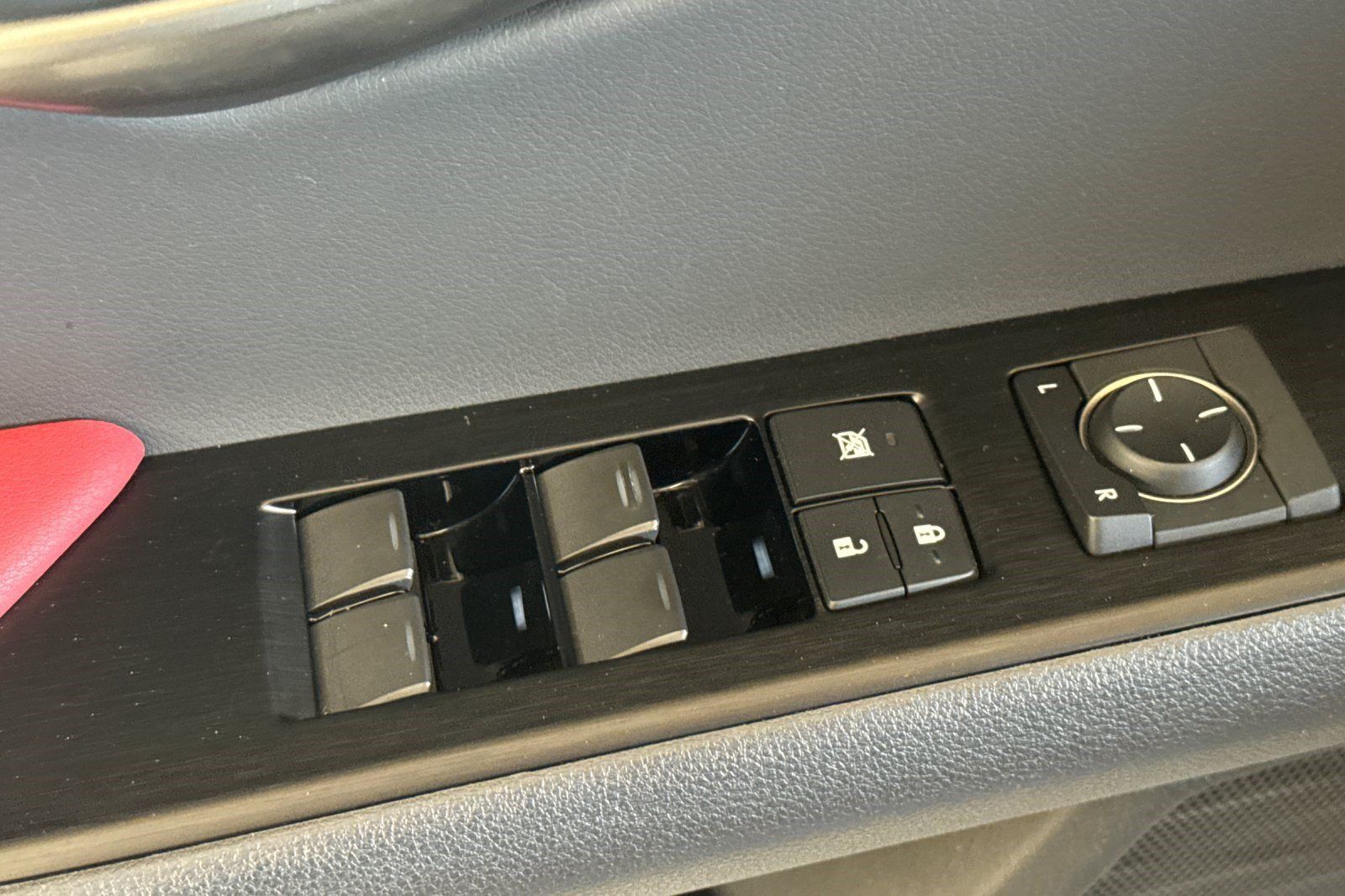 Used 2020 Lexus UX 250h F Sport w/ Accessory Package AWD/4WD image 13