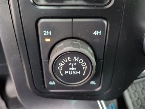 Used 2023 Ford F150 Lariat w/ Equipment Group 502A High image 40