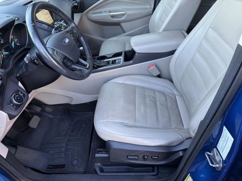 Used 2017 Ford Escape Titanium w/ Equipment Group 301A image 12