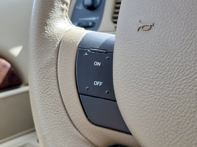 Used 2010 Mercury Grand Marquis LS RWD image 11