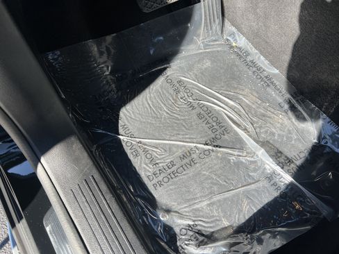 Certified 2023 Mercedes-Benz GLE 350 w/ Premium Package image 17