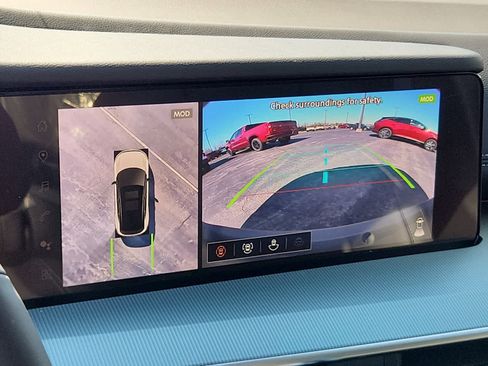 New 2025 Nissan Murano SL image 14