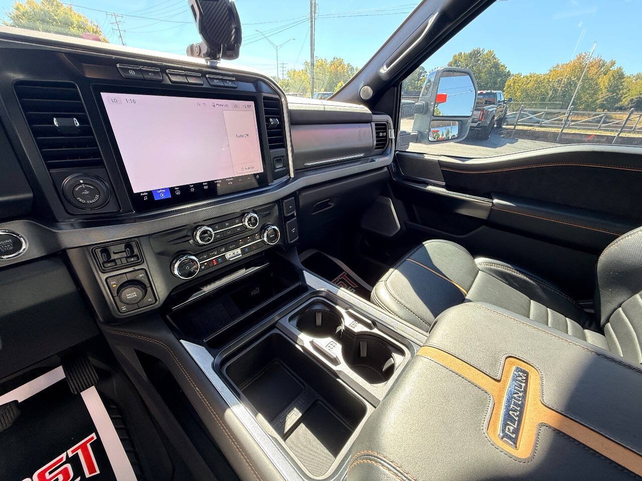 Used 2024 Ford F250 Platinum AWD/4WD image 35